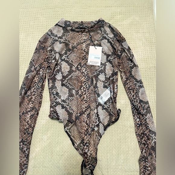 Missguided Brown Snake Print Bodysuit - Picture 1 of 2